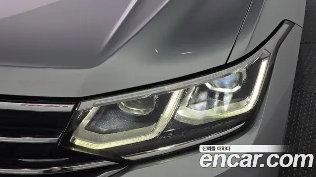 Volkswagen Tiguan 2022 — Şəkil 14/36