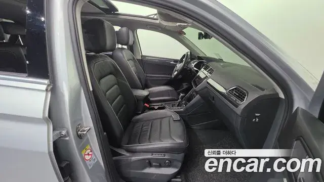 Volkswagen Tiguan 2022 — Şəkil 10/36
