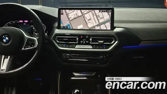 BMW X4 2022 — Photo 13/20