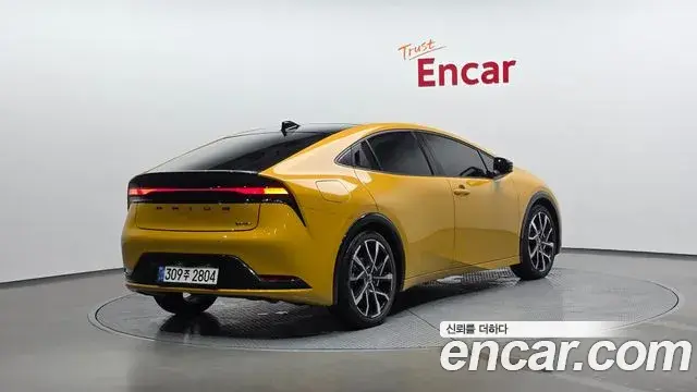 Toyota Prius 2026 — ფოტო 12/35