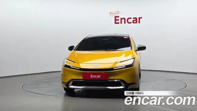 Toyota Prius 2026 — ფოტო 27/35