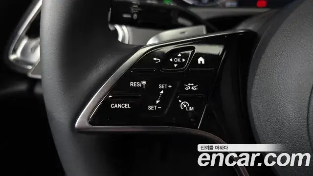 Mercedes-Benz E-Class 2024 — Фото 15/20