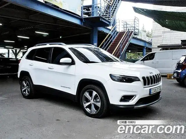 Jeep Cherokee 2021 — ფოტო 1/20