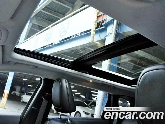 Jeep Cherokee 2021 — ფოტო 2/20