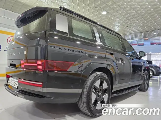 Hyundai Santa Fe 2024 — ფოტო 18/20