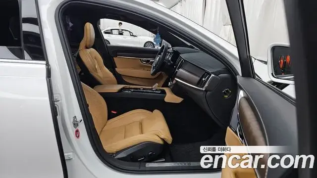 Volvo S90 2021 — Photo 3/31