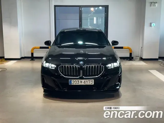 BMW 5 Series 2024 — Photo 3/20