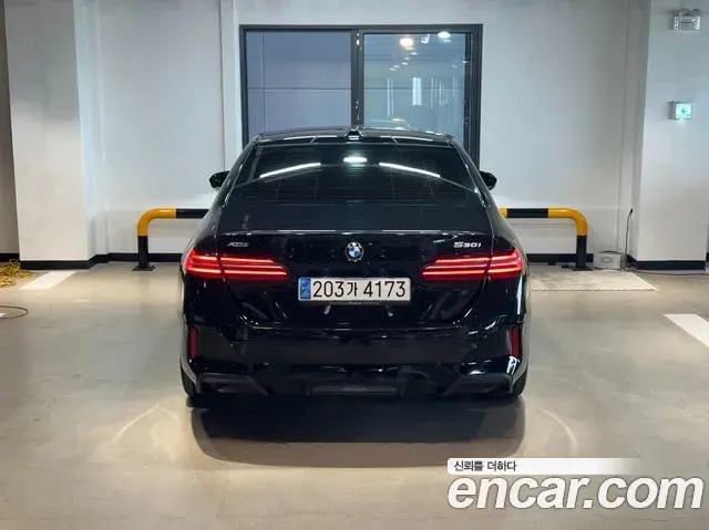 BMW 5 Series 2024 — Photo 17/20