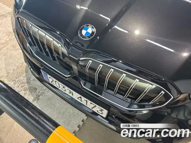 BMW 5 Series 2024 — Photo 2/20