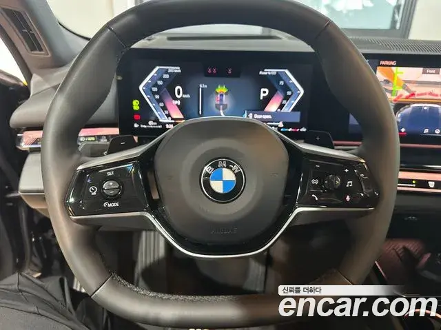 BMW 5 Series 2024 — Photo 9/20
