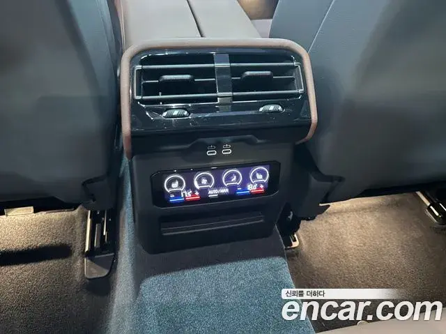 BMW 5 Series 2024 — Photo 16/20