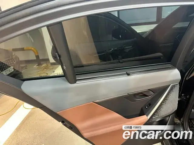 BMW 5 Series 2024 — Photo 13/20