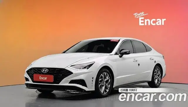 Hyundai Sonata 2022 — Фото 1/20