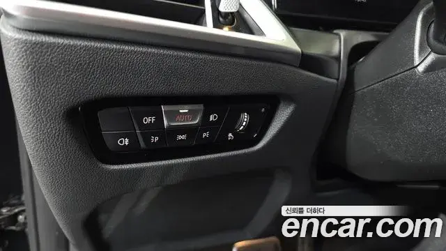 BMW 4 Series 2025 — Photo 9/31
