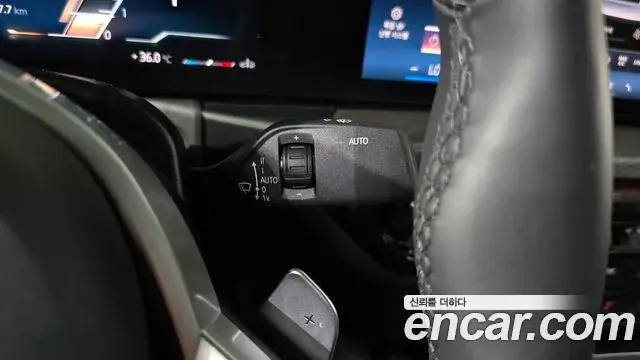 BMW 4 Series 2025 — Photo 13/31