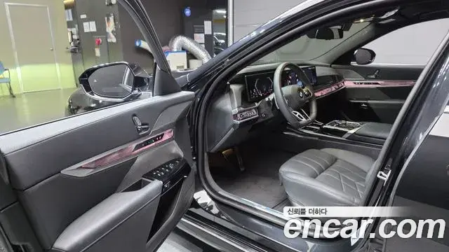 BMW 7 Series 2025 — Şəkil 1/30