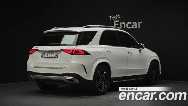 Mercedes-Benz GLE-Class 2021 — Şəkil 12/20
