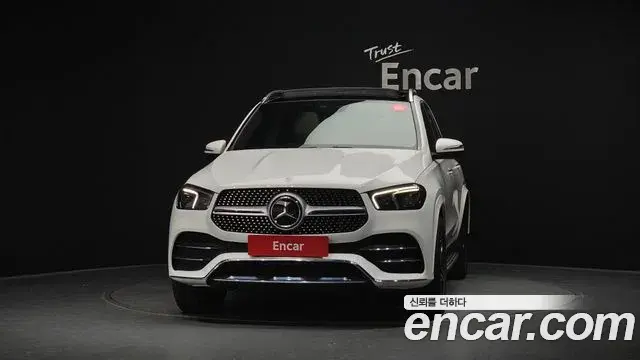 Mercedes-Benz GLE-Class 2021 — Şəkil 8/20