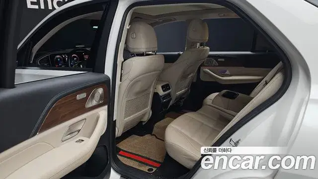 Mercedes-Benz GLE-Class 2021 — Şəkil 14/20