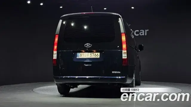 Hyundai Staria 2022 — Photo 2/31