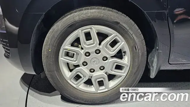 Hyundai Staria 2022 — Photo 27/31