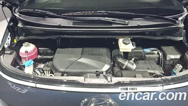 Hyundai Staria 2022 — Photo 29/31