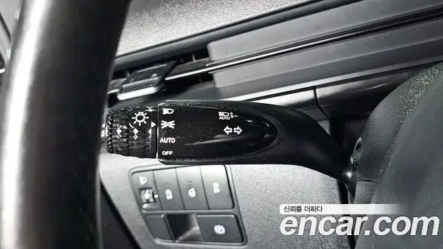 Hyundai Staria 2022 — Photo 28/31