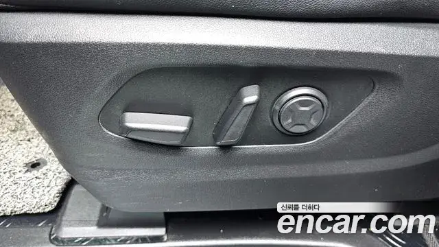 Hyundai Staria 2022 — Photo 21/31