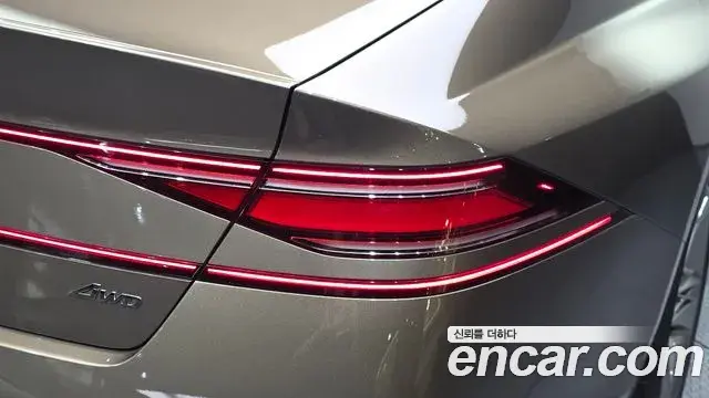Genesis G90 2022 — Photo 17/33
