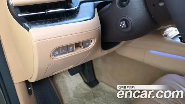 Genesis G90 2022 — Photo 18/33