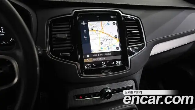Volvo XC90 2020 — Фото 12/20