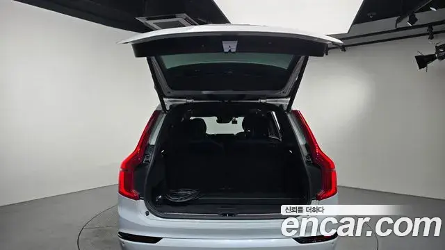 Volvo XC90 2020 — Фото 17/20