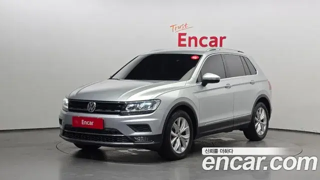 Volkswagen Tiguan 2018 — Şəkil 10/20