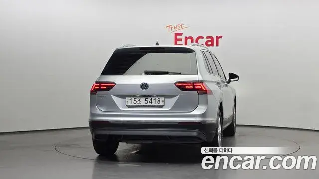 Volkswagen Tiguan 2018 — Şəkil 2/20