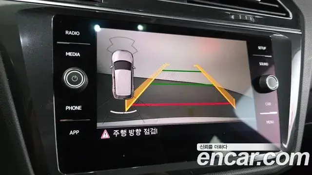 Volkswagen Tiguan 2018 — Şəkil 7/20