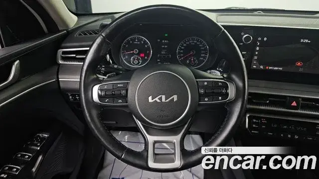Kia K5 2022 — Photo 5/20