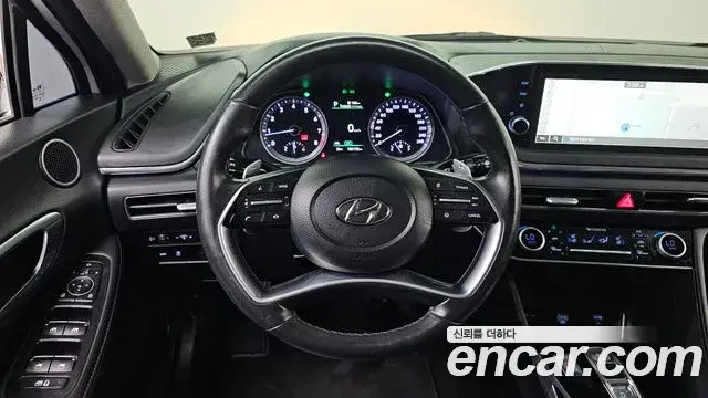 Hyundai Sonata Hybrid 2022 — ფოტო 21/30