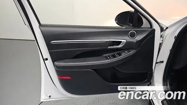 Hyundai Sonata Hybrid 2022 — ფოტო 12/30