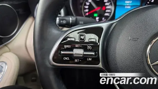 Mercedes-Benz C-Class 2019 — ფოტო 34/35
