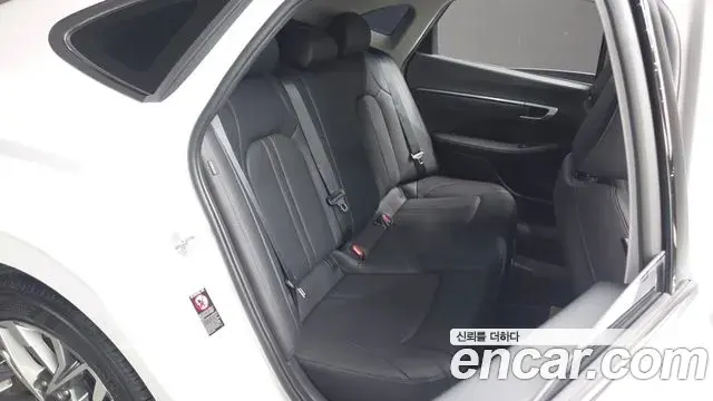 Hyundai Sonata 2022 — Фото 11/20