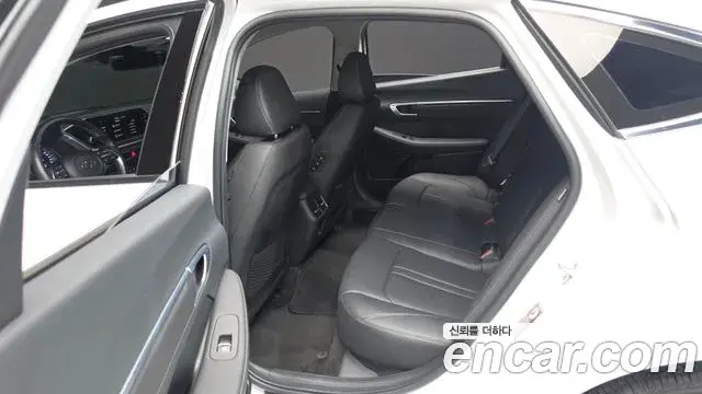 Hyundai Sonata 2022 — Фото 12/20