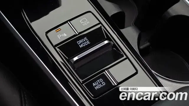 Hyundai Sonata Hybrid 2022 — Şəkil 17/33
