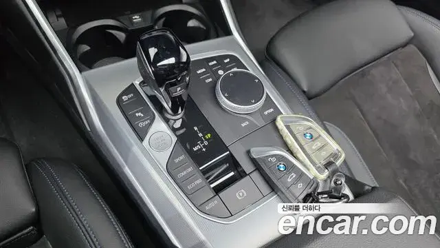 BMW 3 Series 2022 — ფოტო 7/20