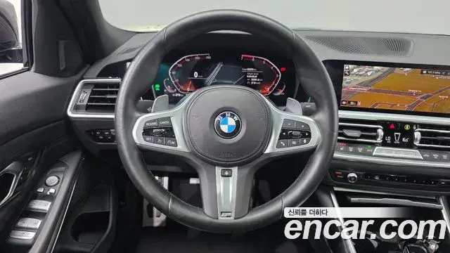 BMW 3 Series 2022 — ფოტო 1/20