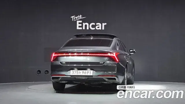 Kia K8 2023 — Şəkil 18/20