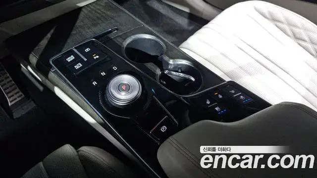 Kia K8 2023 — Şəkil 20/20