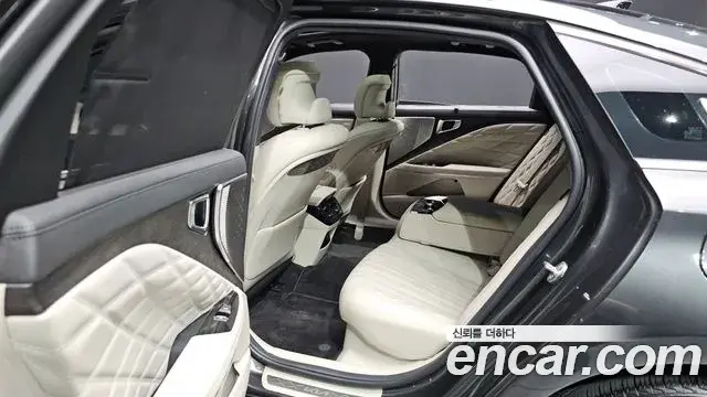 Kia K8 2023 — Şəkil 17/20