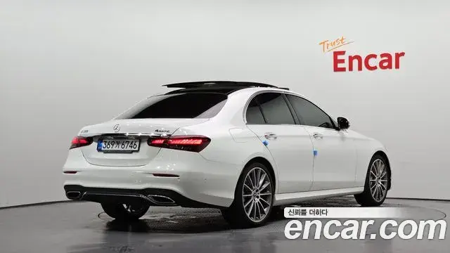 Mercedes-Benz E-Class 2020 — Фото 2/20