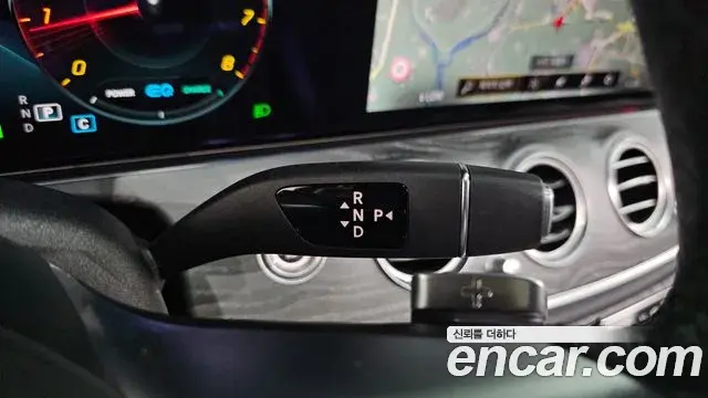 Mercedes-Benz E-Class 2020 — Фото 9/20