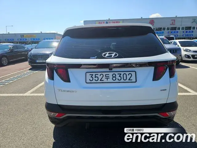 Hyundai Tucson Hybrid 2021 — ფოტო 16/20